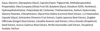 Lista składników odżywczej maski It's Skin Olive. Biały tekst na białym tle, widok listy składników.