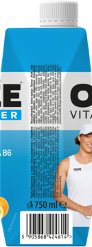 OSHEE Vitamin Water cytryna-pomarańcza 750ml, tył niebieskiej butelki, kobieta, witaminy i magnez.