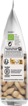 Tył białego opakowania orzeszków ziemnych. Widoczne certyfikaty: organiczny, recykling i B Corporation. Widać orzeszki.