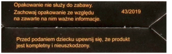 Etykieta ostrzegawcza na ciemnobrązowym opakowaniu produktu, z waŹnymi informacjami i datą 43/2019.