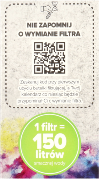 Biała karta z QR kodem do ustawienia przypomnienia o wymianie filtra wody, info: 1 filtr = 150 litrów.