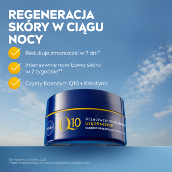 NIVEA Q10 Ujędrnienie krem przeciwzmarszczkowy na noc, granatowy słoik, logo Q10, niebo w tle.