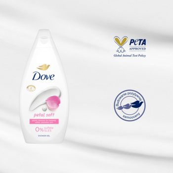 Dove Petal Soft żel pod prysznic w białej butelce z różowym detalem, widok z przodu, na białym tle z logo PETA.
