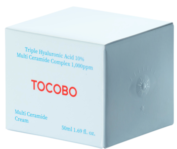 Białe pudełko kremu Tocobo Multi Ceramide Cream 50ml, widok z przodu pod kątem, z czerwonym logo.