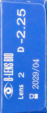 Niebieskie opakowanie soczewek B-lens Bio z mocą D -2.25 i datą ważności 2029/04, widok z boku.