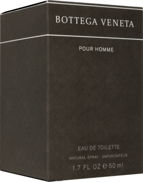 Ciemne, prostokątne pudełko Bottega Veneta Pour Homme EDT 50ml, ujęcie pod kątem, z białym napisem.