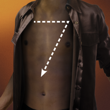 Męski tors, rozpięta ciemna koszula. Biała linia '7' symbolizuje aplikację dezodorantu Axe Dark Temptation, zapach czekolady.