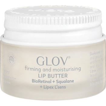 GLOV firming and moisturising Lip Butter z BioRetinol i Skwalanem w szklanym słoiczku z białą nakrętką.
