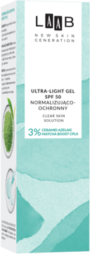 LAAB Ultra-light żel SPF 50 normalizujący, z ceramidami i matchą. Białe pudełko pod kątem, widok przodu.