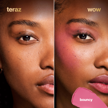 Max Factor Pop Art róż do policzków, przed i po. Kobieta z intensywnym różem na policzkach i gąbka bouncy.