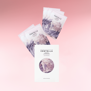 SKIN1004 Madagascar Centella Poremizing Clarifying Mask: 5 masek w płachcie z fioletowym wzorem, na różowym tle.