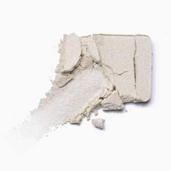 Catrice Art Couleurs Eyeshadow 460 Frosted Dust. Połyskujący, biały cień do powiek w pokruszonej formie.