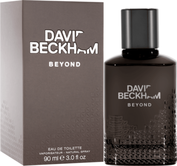 Flakon perfum David Beckham Beyond EDT z ciemną nakrętką i wzorem miasta oraz brązowe pudełko.