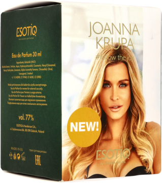 Pudełko wody perfumowanej Esotiq Joanna Krupa #follow the joy, ciemnozielony bok i front z portretem modelki, naklejka "NEW!".