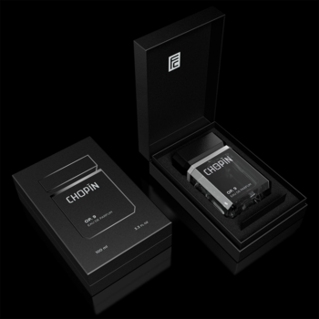 Chopin OP.9 męska woda perfumowana w czarnym opakowaniu: zamknięte pudełko i otwarte z eleganckim flakonem.