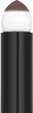 Express Brow Satin Duo: zbliżenie na biały aplikator-gąbeczkę z brązowym pigmentem, czarna rączka.