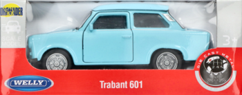 Niebieski model samochodu Trabant 601 Welly w przezroczystym pudełku, widok z boku.