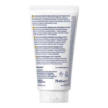 Tył białej tubki NIVEA MEN Sensitive SPF 15 75ml z tekstem opisującym krem nawilżający i detale składu.