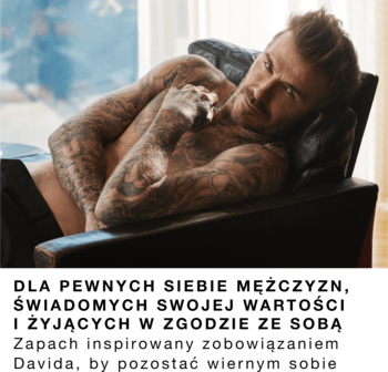 David Beckham bez koszulki na fotelu, promujący wodę perfumowaną True Instinct dla pewnych siebie mężczyzn.