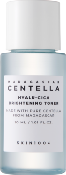 SKIN1004 Centella Hyalu-Cica Brightening Toner, tonik do twarzy w błękitnej butelce, biała zakrętka, widok z przodu.