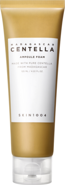 Pianka SKIN1004 Madagascar Centella Ampoule Foam w złotej tubce, biała etykieta, widok z przodu.