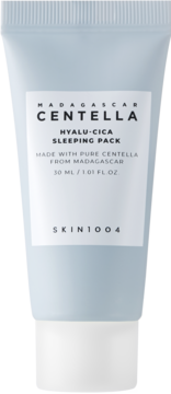 Madagascar Centella Hyalu-Cica Sleeping Pack 30ml SKIN1004, jasnoniebieska tubka z białą etykietą, widok z przodu.