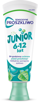 Biała tubka pasty Sensodyne ProSzkliwo Junior 6-12 lat, 24h ochrona przed próchnicą, z zieloną nakrętką.