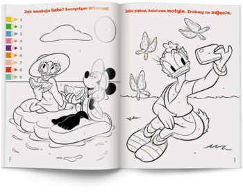 Otwarta kolorowanka Minnie: Myszka Minnie z Pluto na plaży i Kaczor Donald z motylami na dwóch stronach.