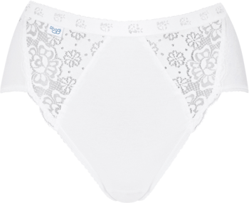 Białe majtki midi Sloggi Chic z ozdobną, kwiatową koronką po bokach. Wygodna bawełna, widok z przodu.