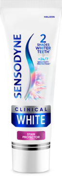 Biała tuba pasty Sensodyne Clinical White, widok z przodu. Zapewnia 2 odcienie bielszych zębów i ochronę 24/7.