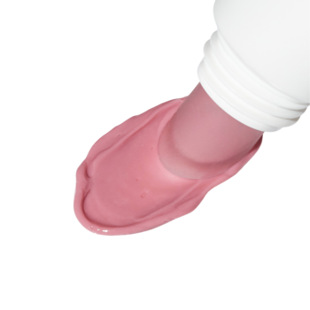 Gęsty, różowy peptydowy balsam do ust Your Kaya Smoky Rose wyciskany z białej tubki na ciemne tło.
