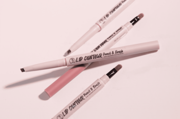 J.CAT BEAUTY Lip Contour ,konturówka do ust, z pędzelkiem, automatyczna, nr 209 Berry Deep Plum,kompozycja-1