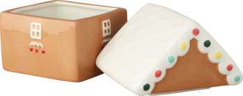 Ceramiczny pojemnik w kształcie piernikowego domku z odchylonym białym dachem i kolorowymi cukierkami.