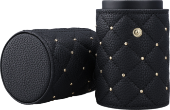 Eloy tuba na pędzle, czarna pikowana ze złotymi nitami. Widok na dwie tuby, jedna pionowo.