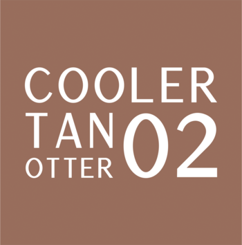 Grafika Stars Otternity Mixtone Cooler Tan Otter 02: brązowe tło, białe napisy, odcień do przyciemniania podkładu.
