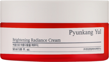Pyunkang Yul Brightening Radiance Cream 50ml, czerwono-biały słoiczek z czarnym napisem, widok od góry.