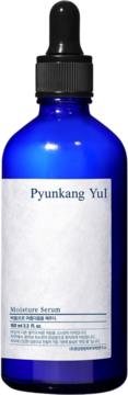 Pyunkang Yul Moisture Serum nawilżające w niebieskiej butelce z czarnym zakraplaczem, widok z przodu.