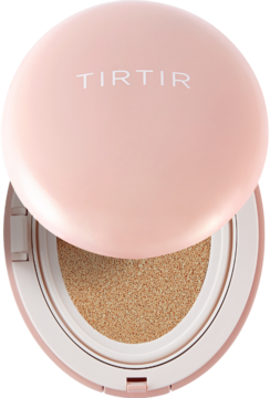 Otwarty podkład TIRTIR Mask Fit All Cover Cushion 29N Natural Beige, różowe etui, widok z góry na beżową gąbkę.