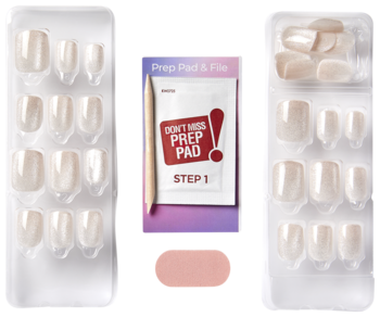30 krótkich, beżowych press-on nails impress colorFX, kwadratowe, wysoki połysk, z akcesoriami, widok z góry.