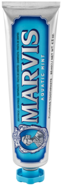 Marvis Aquatic Mint pasta do zębów z fluorem, srebrna tuba z błękitną etykietą i klasyczną grafiką, z przodu.