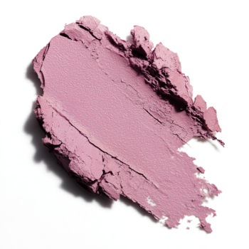 Alterra róż do policzków w sztyfcie, kremowy swatch w kolorze brudnego różu na białym tle, z bliska.