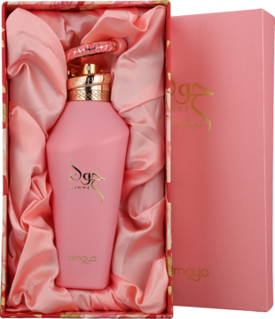 Elegancki różowy flakon perfum DGR Amaya London ze złotą zakrętką w otwartym, satynowym pudełku.