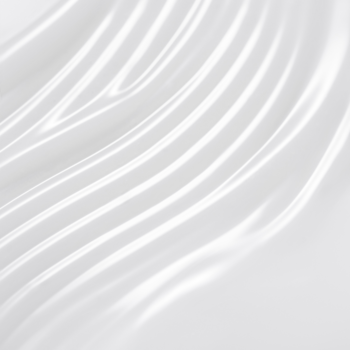 Abstrakcyjny wzór białych, lśniących fal, symbolizujący gładką konsystencję regenerującego serum do twarzy.