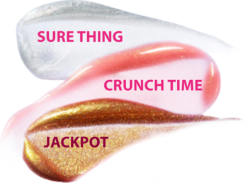 Błyszczyk Trouble Maker Shimmie Gloss Crunch Time Nude, brokatowy. Obok próbki: srebrna Sure Thing, złota Jackpot.