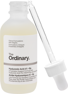 Zbliżenie nawilżającego serum The Ordinary Hyaluronic Acid 2% + B5, matowa butelka z częściowo wysuniętą pipetą.