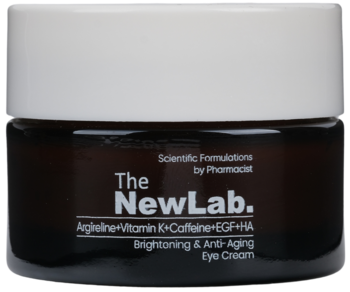 The NewLab. Brightening & Anti-Aging Eye Cream z Argireline, witaminą K, kofeiną w ciemnym słoiczku, widok z przodu.