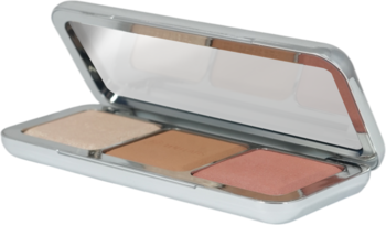 Tuli Labs Contour Trio, otwarta, srebrna paleta do konturowania z lusterkiem, trzema pudrami, widok pod kątem.