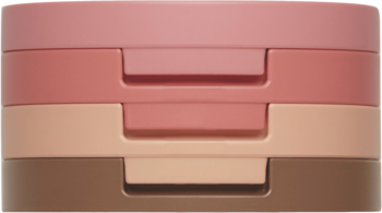 Widok z przodu stosu czterech kompaktów Kaja Play Bento Cloud Latte: róż, beż, brąz do konturowania.