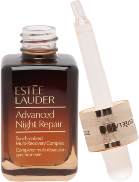 Estee Lauder Advanced Night Repair serum w ciemnej szklanej butelce, otwarta z widocznym złotym zakraplaczem.