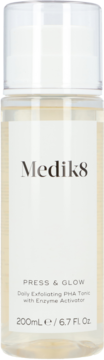 Medik8 PRESS & GLOW Daily Exfoliating PHA Tonic, przezroczysta butelka 200ml z białą pompką, widok frontalny.